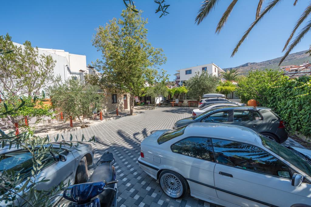 Apartments Casablanca Podstrana Exterior foto