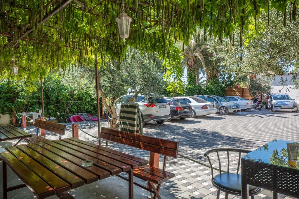 Apartments Casablanca Podstrana Exterior foto